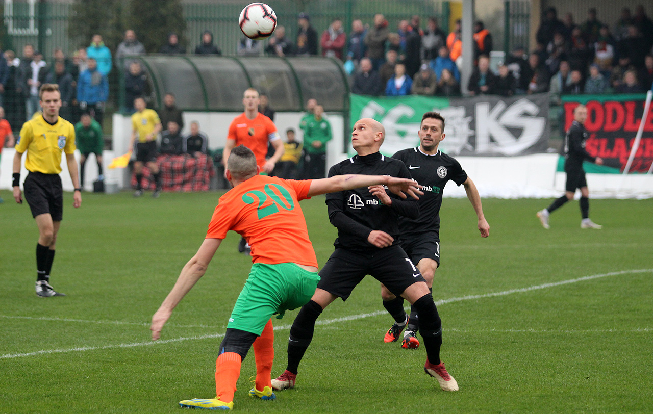 Gorące derby: Podlesianka – MK Górnik 4-2