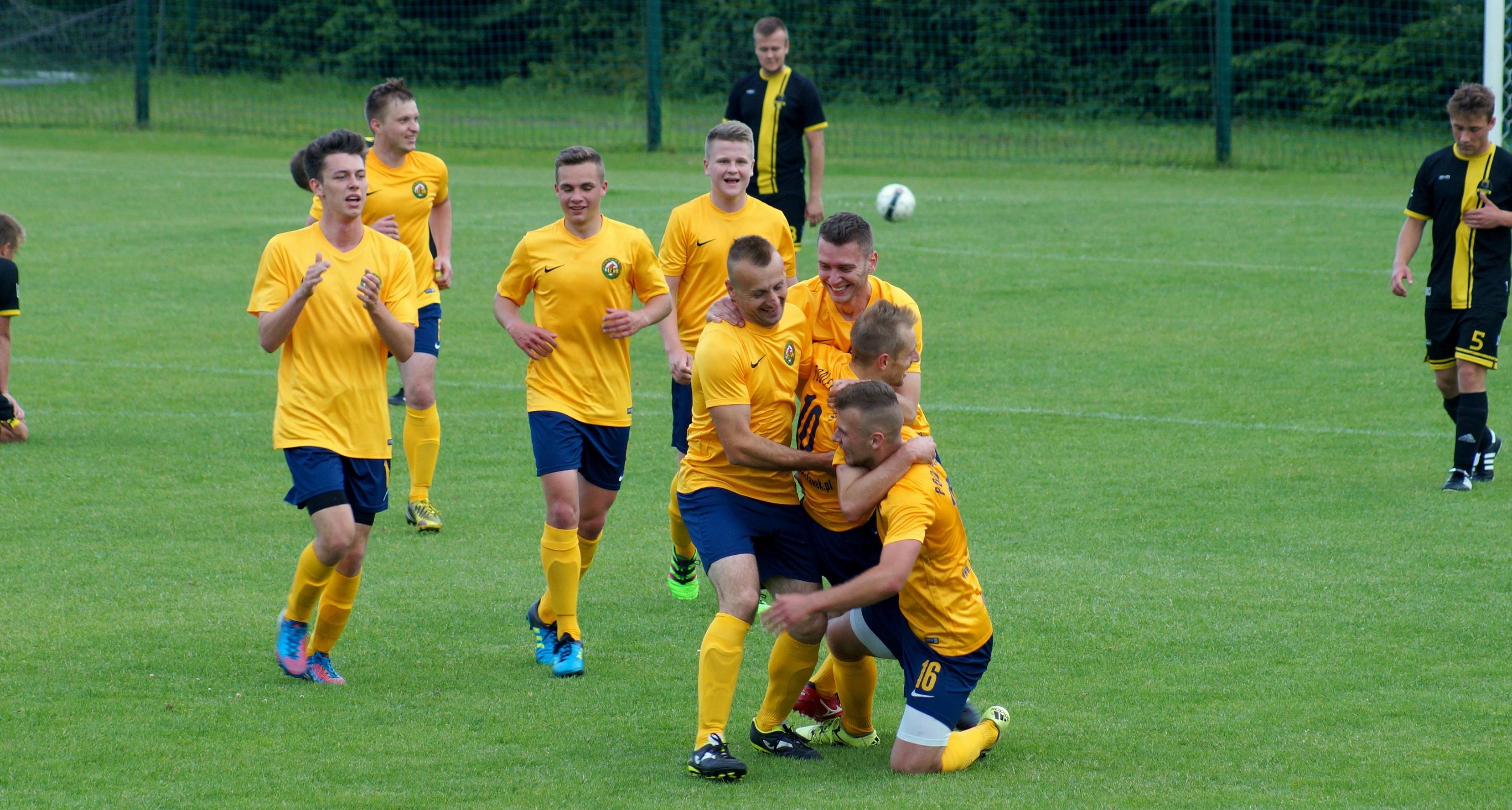 Piorunujący finisz: Podlesianka – Sokół Wola 3-0 (video)